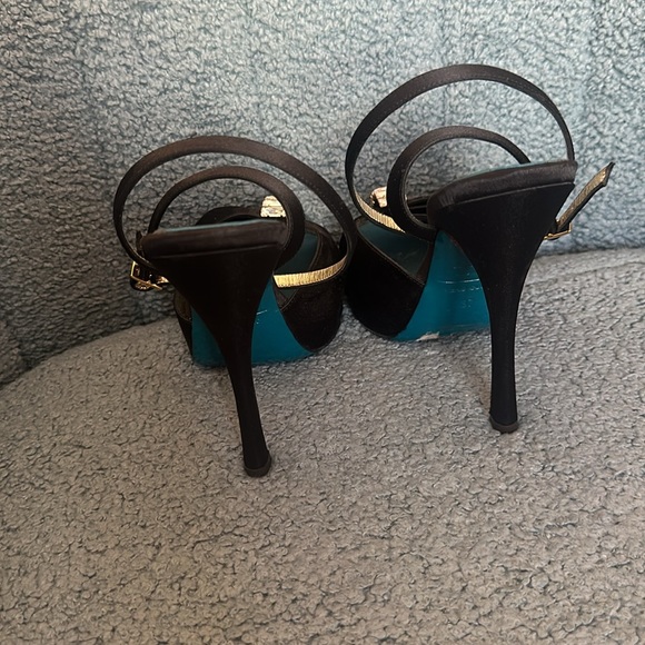 D Squared Satin Jewelled sandals. Perfect for prom NEVER WORN 37 fits US 6.5 - Picture 3 of 4